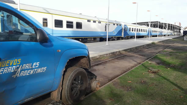 Equipo Bivial sistema FERROSOL, provisto para Operadora Ferroviaria, trocha 1676mm